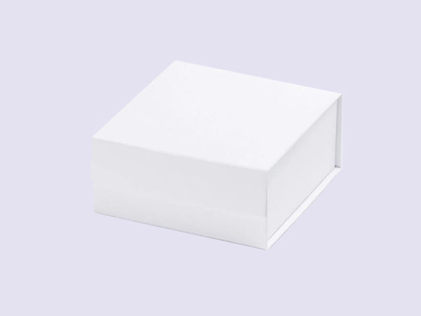 White Small Gift Boxes no ribbon