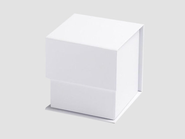 White Large Cube Gift Boxes no ribbon