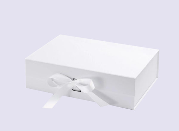 White A4 Deep Gift Boxes with changeable ribbon