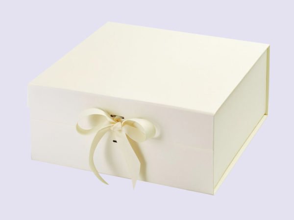 Ivory XL Deep Gift Boxes with changeable ribbon