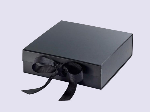 Black Medium Gift Boxes with fixed grosgrain ribbon