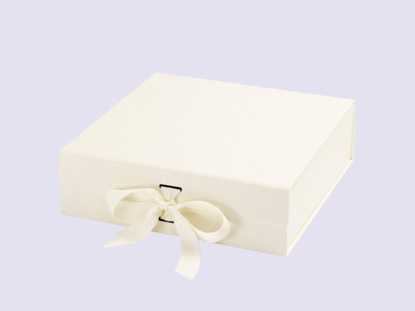 Ivory Large Gift Boxes with changeable ribbon