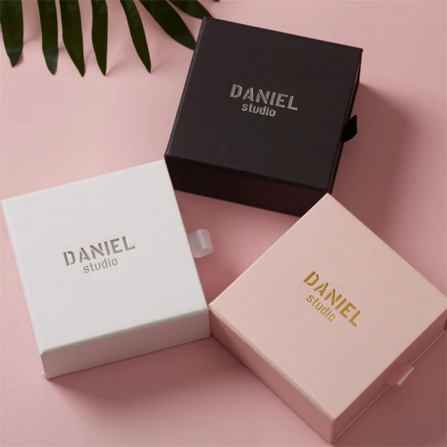 Rigid-Jewelry-Packaging-Boxes-1.png